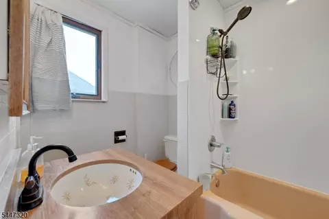 Bath - 434 E 3rd Ave, Roselle, NJ 07203 photo 2 of 4
