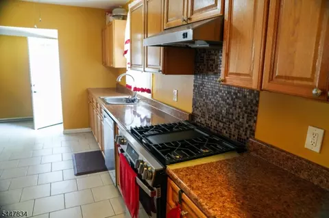 264 Sherman St, Passaic, NJ 07055