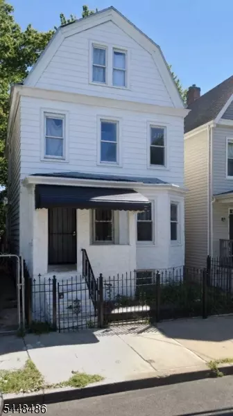 832 S 15th St, Newark, NJ 07108