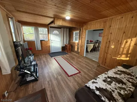 901 Chestnut Path, Newton, NJ 07860