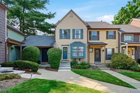 66 Wood Duck Ct, Hackettstown, NJ 07840