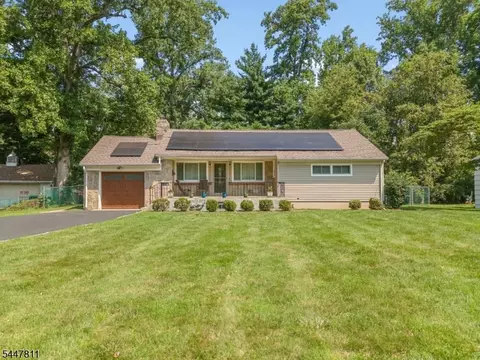 138 Tappan Ave, North Plainfield, NJ 07060