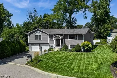 18 Dean Ave, Butler, NJ 07405