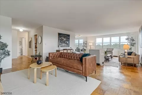 926 Bloomfield Ave #8G, Glen Ridge, NJ 07028