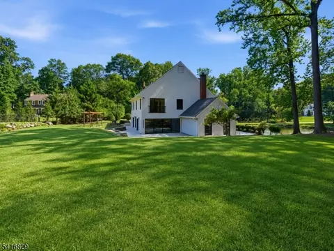 Exterior - 60 Brookside Dr, Upper Saddle River, NJ 07458 photo 5 of 5