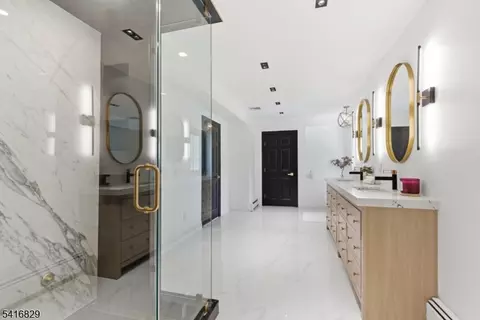 Bath - 60 Brookside Dr, Upper Saddle River, NJ 07458 photo 2 of 10
