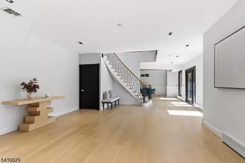Entry Way - 60 Brookside Dr, Upper Saddle River, NJ 07458 photo 2 of 2