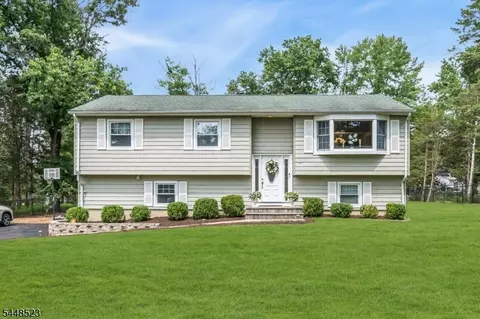 946 Country Club Rd, Bridgewater, NJ 08807