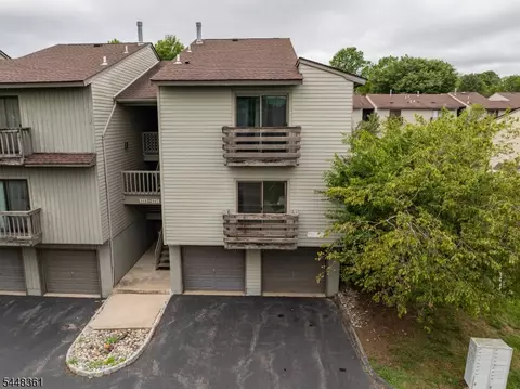 1216 Spruce Hills Dr #1216, Glen Gardner, NJ 08826