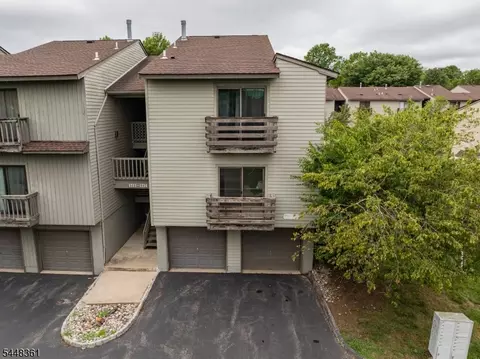 1216 Spruce Hills Dr #1216, Glen Gardner, NJ 08826
