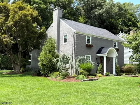 24 Ridge Rd, Glen Rock, NJ 07452