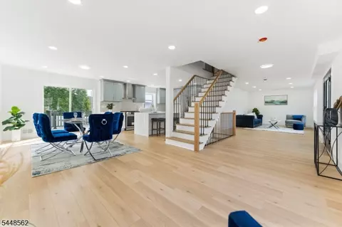 89 Susan Ct, Clifton, NJ 07012