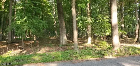 21 Koeck Rd, Knowlton Twp, NJ 07832