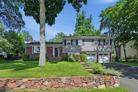 275 Wyoming Ave, Maplewood, NJ 07040
