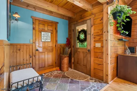 Entry Way - 44 Morgan Dr, Wantage, NJ 07461 photo 1 of 3