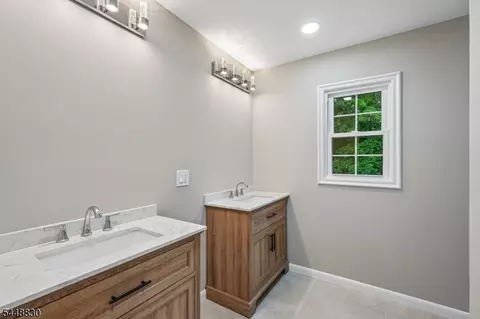 12 Apache Rd, Wayne, NJ 07470 photo 33