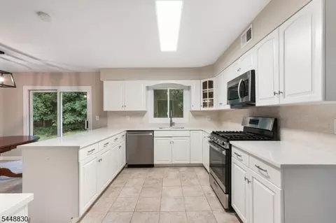 12 Apache Rd, Wayne, NJ 07470 photo 15