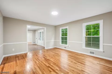 12 Apache Rd, Wayne, NJ 07470 photo 19
