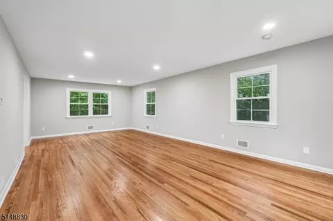 12 Apache Rd, Wayne, NJ 07470 photo 9