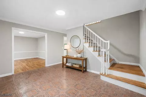 12 Apache Rd, Wayne, NJ 07470 photo 8