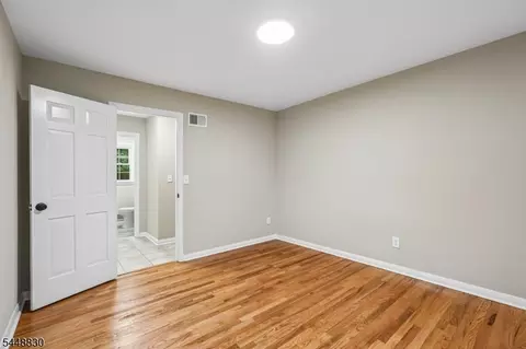 12 Apache Rd, Wayne, NJ 07470 photo 22