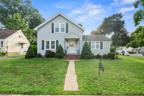 421 N Lincoln Ave, Middlesex, NJ 08846