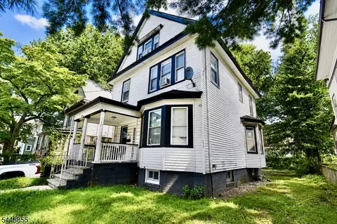 21 Beverly St, Newark, NJ 07108