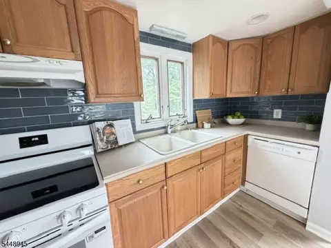 Kitchen - 6 Maple Ln, Hampton, NJ 08827 photo 1 of 2
