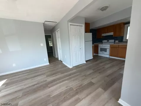 Entry Way - 6 Maple Ln, Hampton, NJ 08827 photo 1 of 1