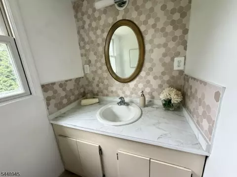 Bath - 6 Maple Ln, Hampton, NJ 08827 photo 3 of 3