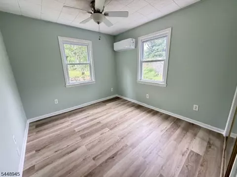 Bedroom - 6 Maple Ln, Hampton, NJ 08827 photo 2 of 3