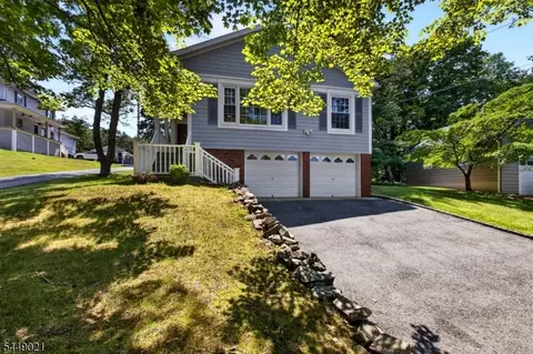 144 Gould Ave, Caldwell, NJ 07006