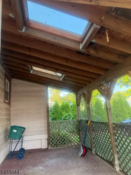 Exterior - 1037 W 5th St, Plainfield, NJ 07063 photo 5 of 5