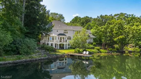 5 Crane Rd, Mountain Lakes, NJ 07046