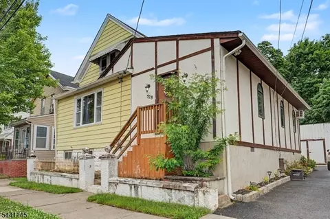 328 Hobart Ave, Haledon, NJ 07508