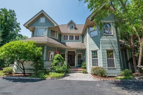 403 Stonetown Rd, Ringwood, NJ 07456
