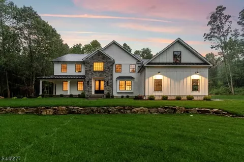 Exterior - 52 Old Brookside Rd, Randolph, NJ 07869 photo 2 of 7