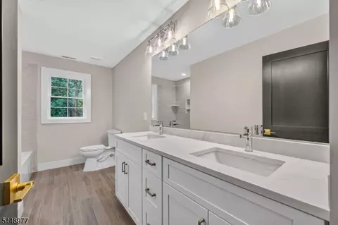 Bath - 52 Old Brookside Rd, Randolph, NJ 07869 photo 2 of 3