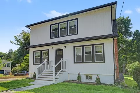 85 Madison St, Newton, NJ 07860