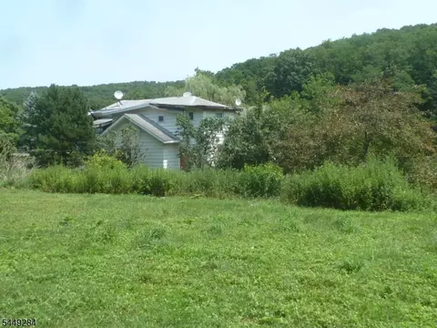 Exterior - 4 Smith Rd, Wantage, NJ 07461 photo 1 of 5