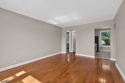Living - 939 E Front St # C, Plainfield, NJ 07062 photo 3 of 4