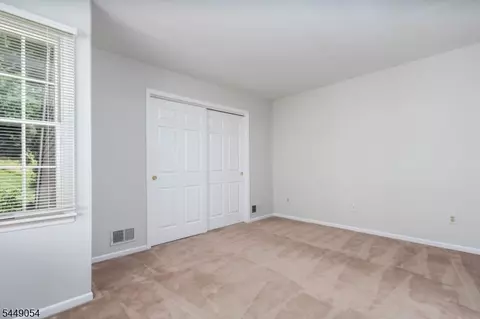 Bedroom - 7 Dorset Ln, Bedminster, NJ 07921 photo 2 of 3