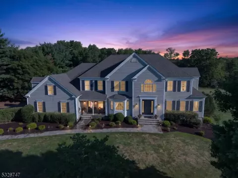 13 Militia Rd, Whitehouse Station, NJ 08889