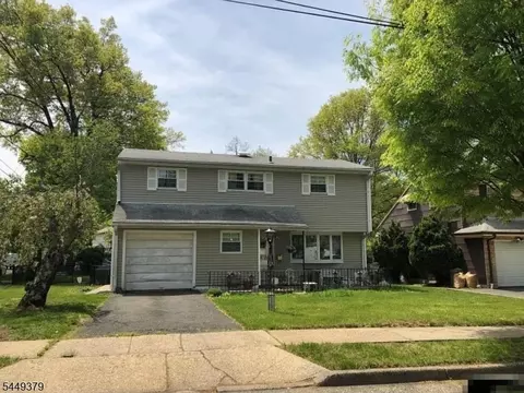 272 Egolf Dr, Rahway, NJ 07065