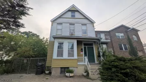 277 S 9th St, Newark, NJ 07103