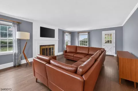 Living - 85 Ann St, Dover, NJ 07801 photo 1 of 3