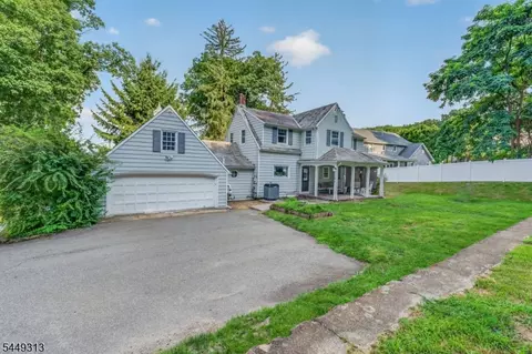 Exterior - 85 Ann St, Dover, NJ 07801 photo 4 of 7