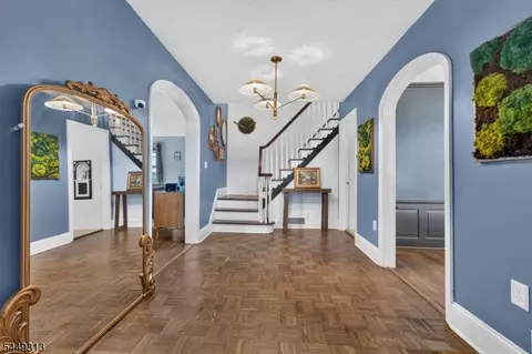 Entry Way - 85 Ann St, Dover, NJ 07801 photo 1 of 2