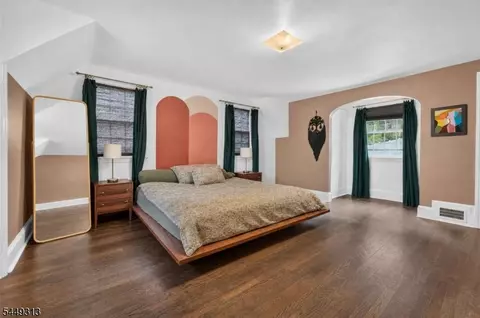 Bedroom - 85 Ann St, Dover, NJ 07801 photo 3 of 4