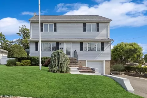 56 Chesapeake Ave, Lake Hiawatha, NJ 07034